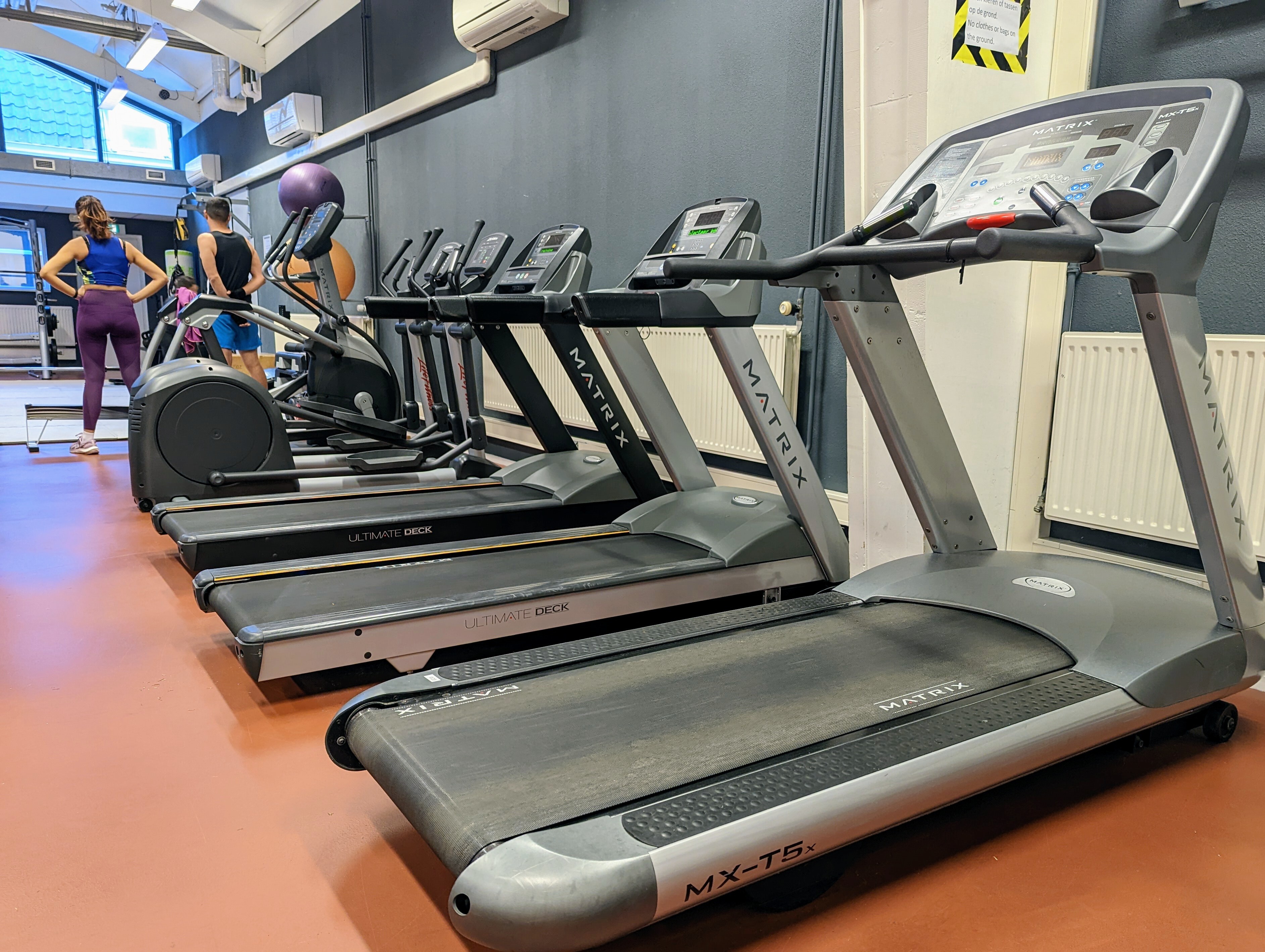 PXL 20221130 0837391122