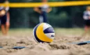 Tijdelijke sluiting beachvolleybalveld voor verhuizing naar het dak van het Sportcentrum