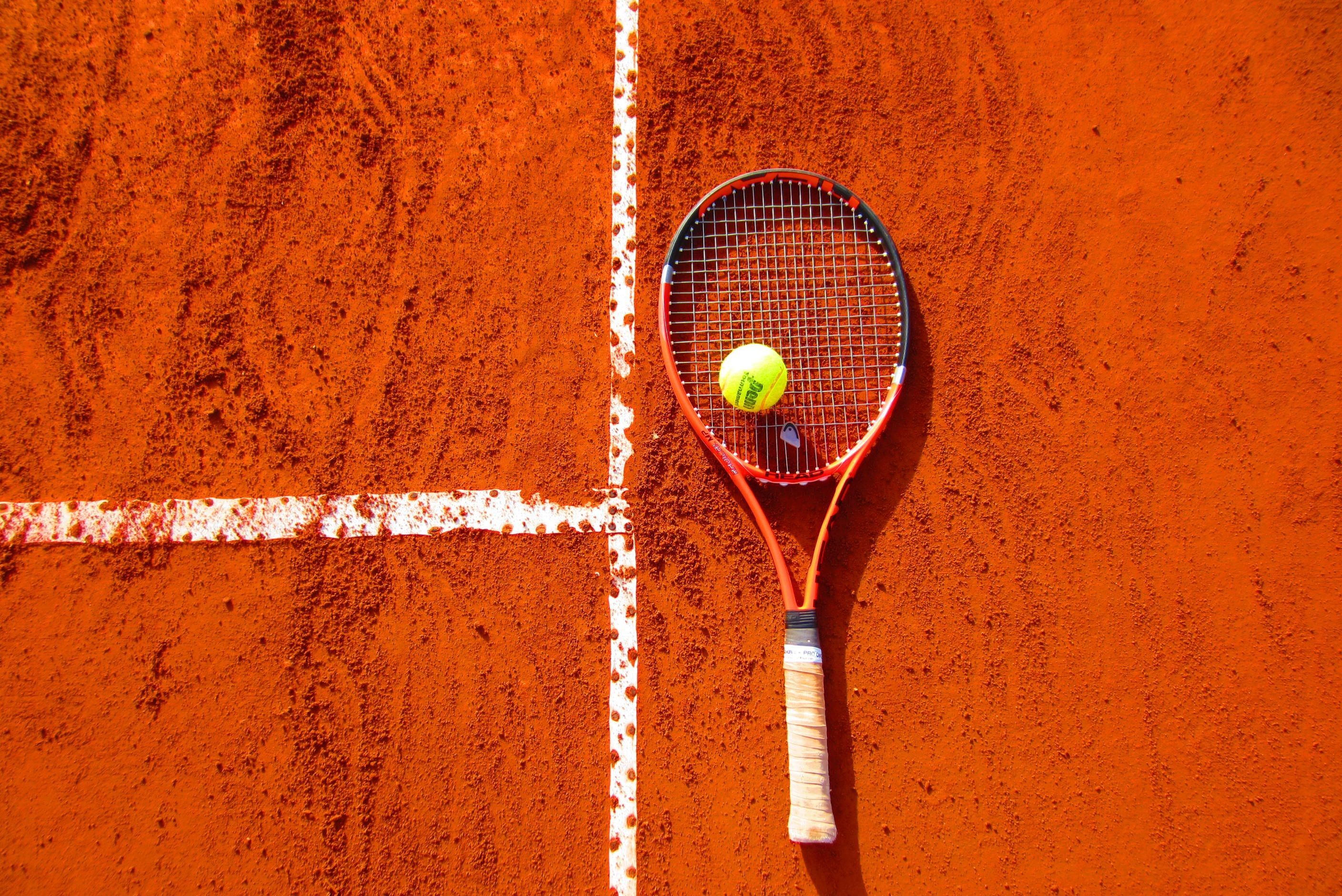 Tennis is back, padel is new: join our autumn courses